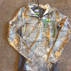 Under armour camo pull over